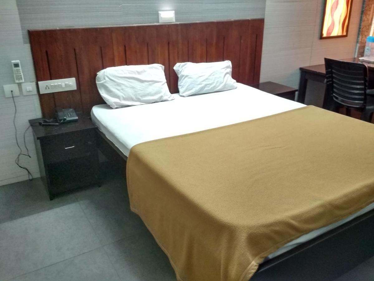 International Tourist Home Kozhikode Buitenkant foto